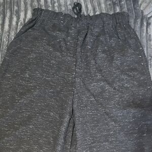 Max Studio Dark Gray Capri